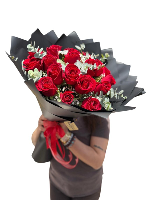 21 Kırmızı Gül ile Sevginizi Gösterin