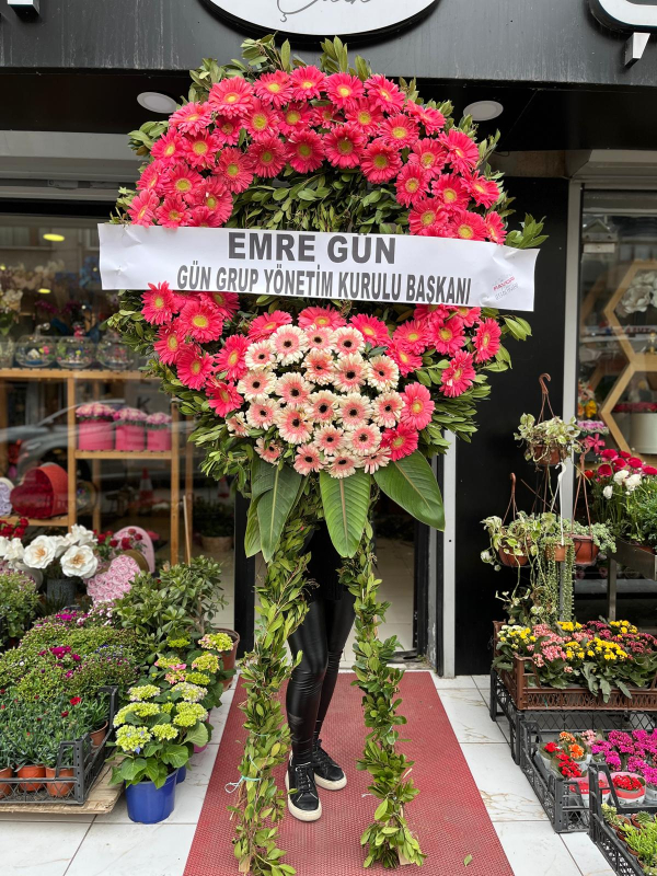 Pembe ve Beyaz Gerbera Cenaze Çelengi
