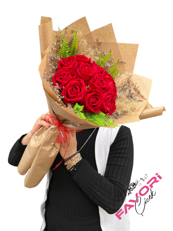 Kırmızı Yapay Gül Buketi